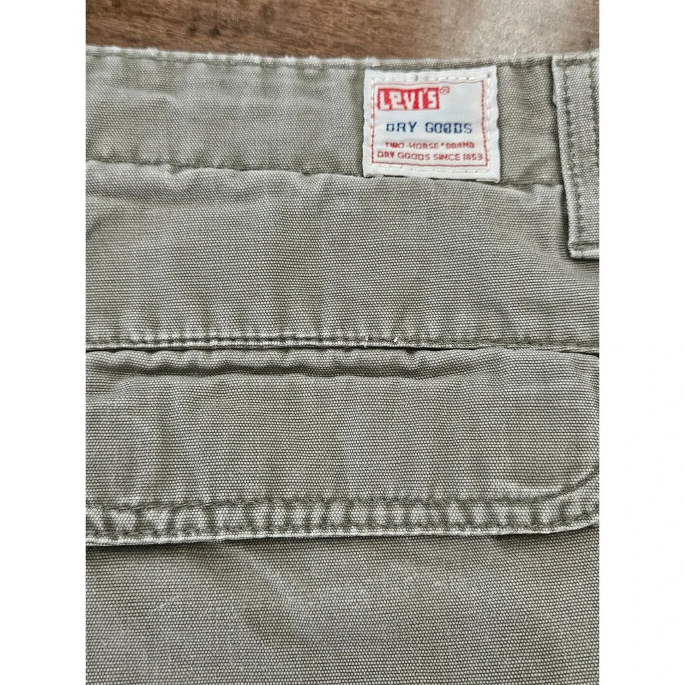 VTG 90s Skater Levis Mens Grunge Cargo Shorts size 38 Gray Canvas Utility Work